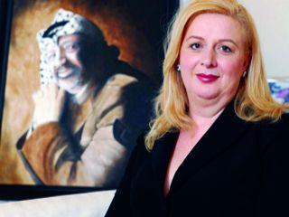 “الجميلة والمغامر” يبحث عن سها عرفات