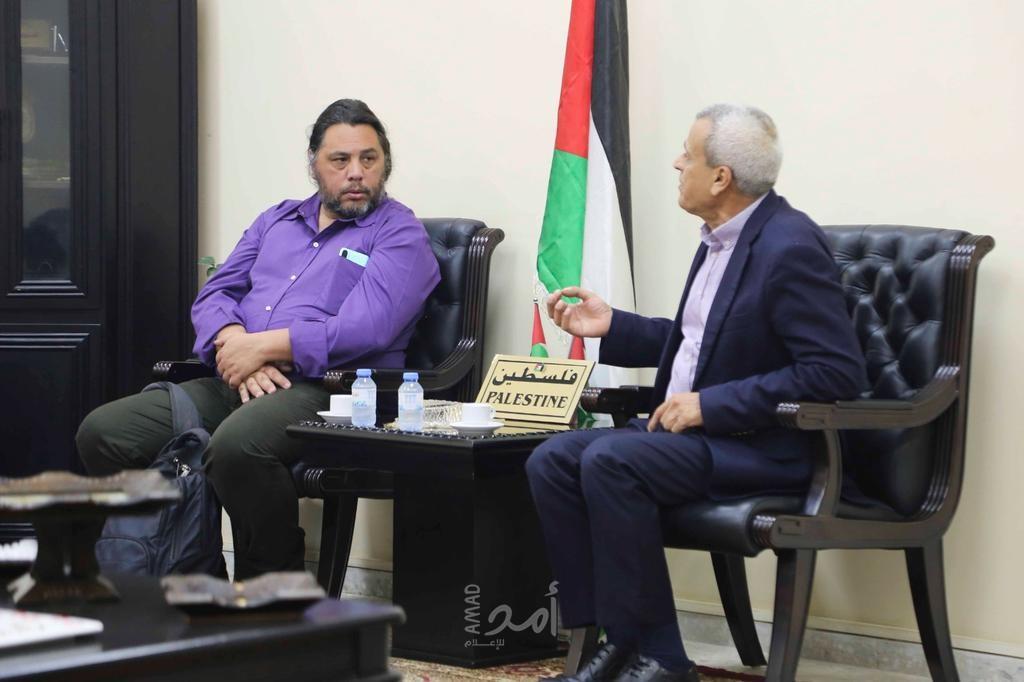 قلقيلية: المحافظ يلتقي وفداً أرجنتينياً ويطلعه على واقع المحافظة