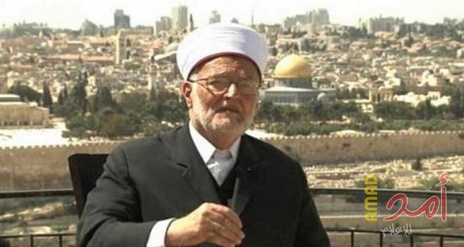 القدس: قوات الاحتلال تقتحم منزل الشيخ عكرمة صبري