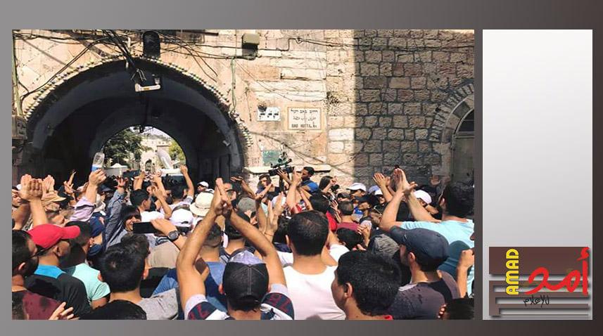 قوات الاحتلال تعيد اغلاق باب حطة وتمنع المصلين من استخدامه
