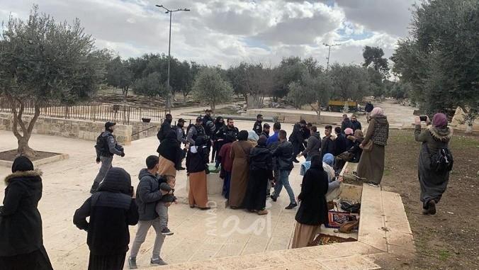 مركز فلسطين: ارتفاع عدد النواب المختطفين لدى سلطات الاحتلال إلى 10