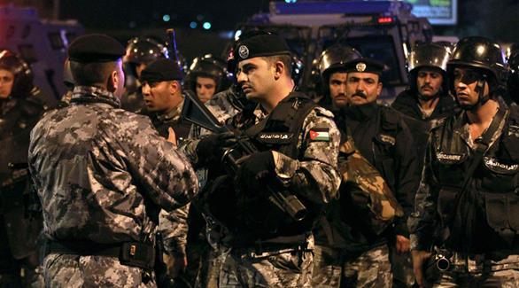 الأردن: اصابة 3 من قوات الدرك واعتقال 22 شخصاً في مأدبا
