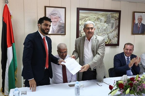 جبارين يشرف على عملية الاستلام والتسليم لمجلس بلدي مدينة روابي