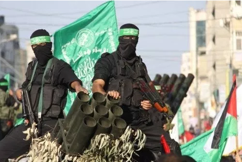 موقع عبري: مصر طلبت من حماس التحلي بضبط النفس وعدم  التصعيد مع إسرائيل