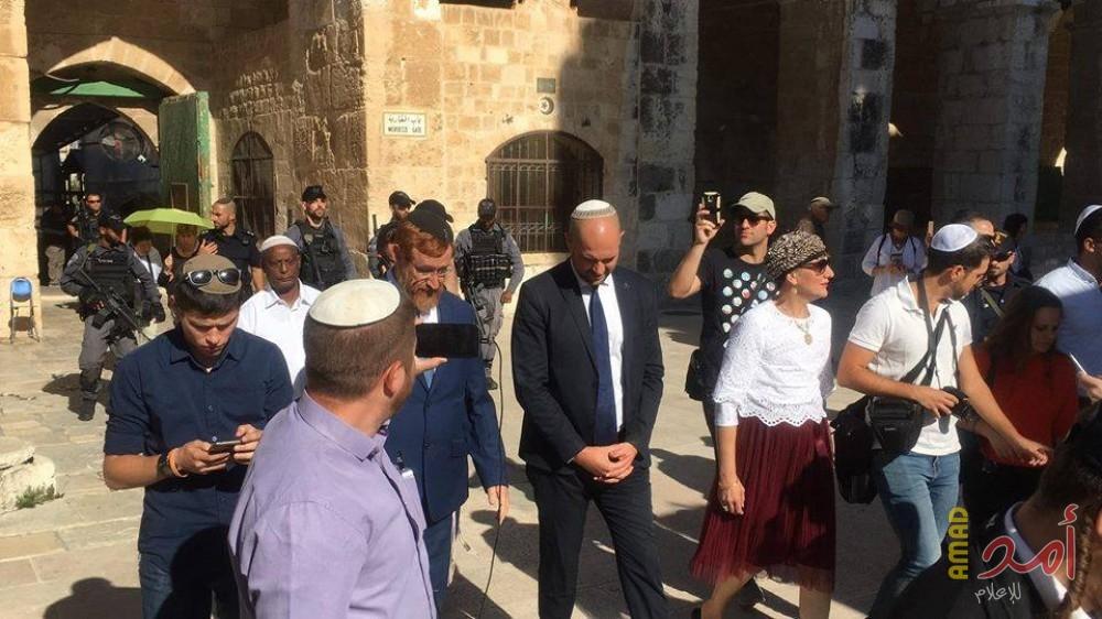 60 مستوطناً يقتحمون الأقصى بحمايةٍ مشددة من جيش الاحتلال