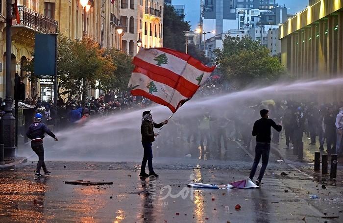 "فورين بوليسي": حكومة "الهالوين" قد تكون أكبر أخطاء حزب الله