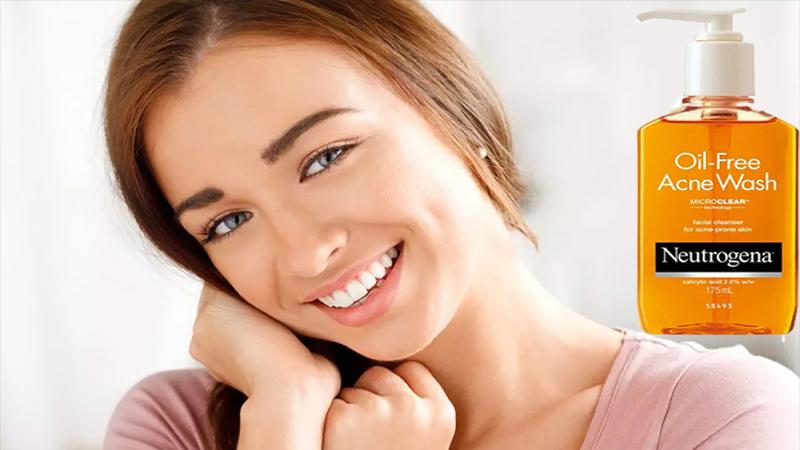 أفضل غسول وجه للبشرة المختلطة .. تعرفي عليه