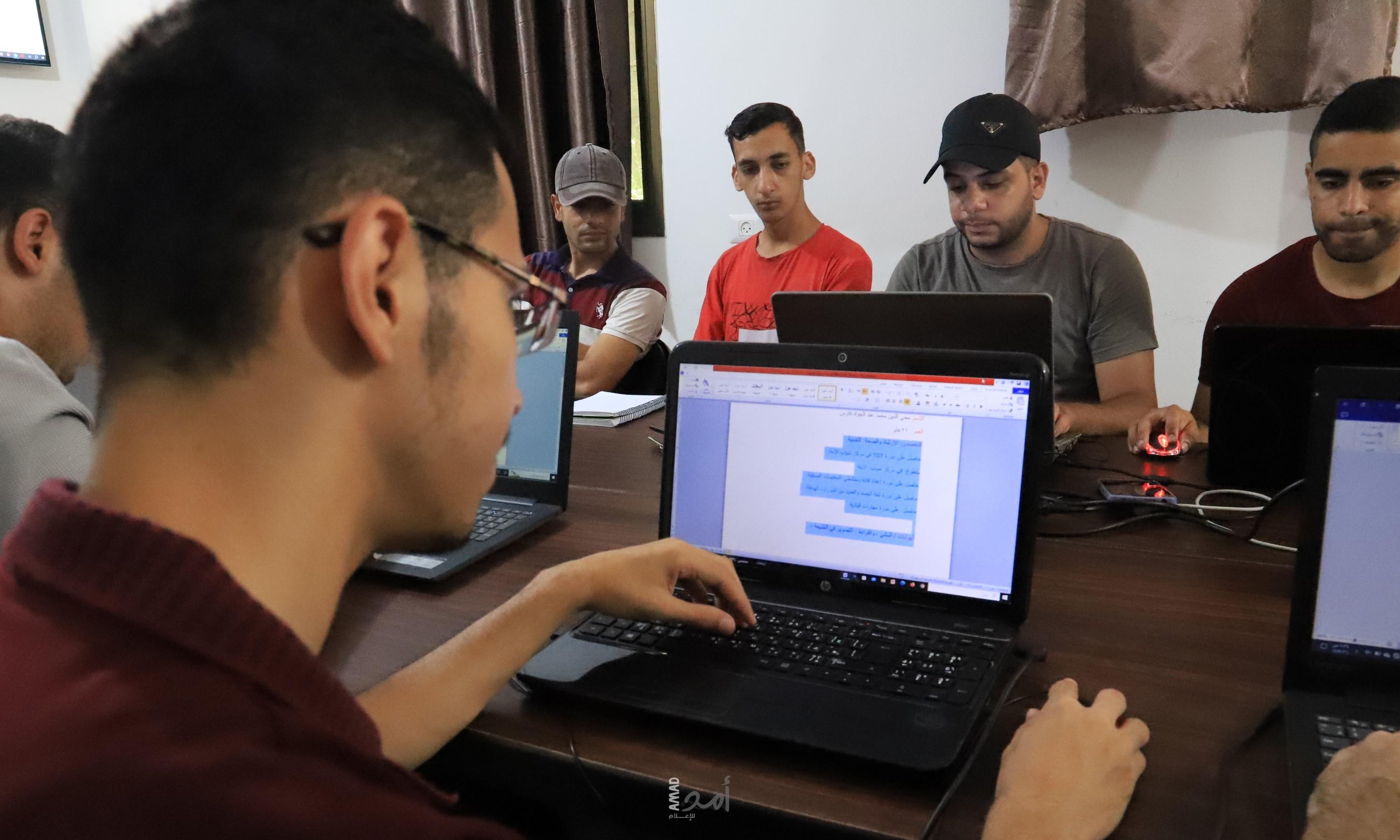مركز شباب الأمة يطلق الدورة التدريبية (قيادة الحاسب الآلي ـ شباب)