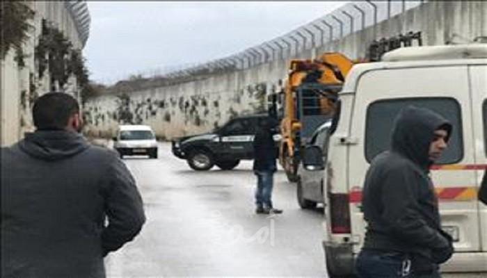قوات الاحتلال تغلق النفق المؤدي لقرى شمال غرب القدس