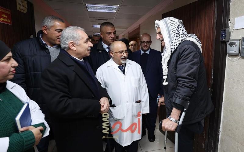 اشتية يتفقد مجمع فلسطين الطبي برام الله ويطلع على سير العمل والاحتياجات والتطويرات