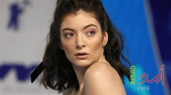 سفير إسرائيل في نيوزيلندا يطلب لقاء المغنية لورد بعد إلغائها حفلاً في تل أبيب ليتوسل