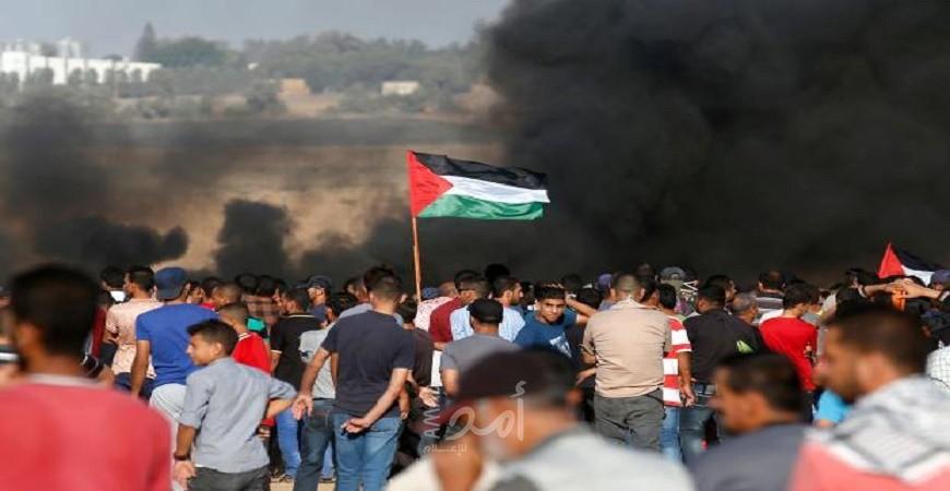 الغزيون يستعدون للمشاركة في جمعة "فليسقط مؤتمر البحرين" من مسيرات كسر الحصار