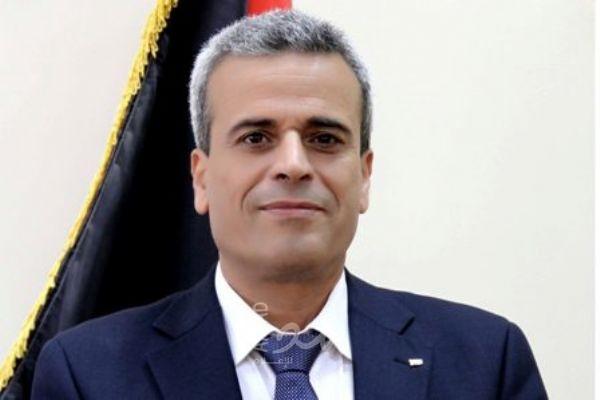 رواجبة يتفقد عدداً من مراكز الاقتراع في مدينة قلقيلية