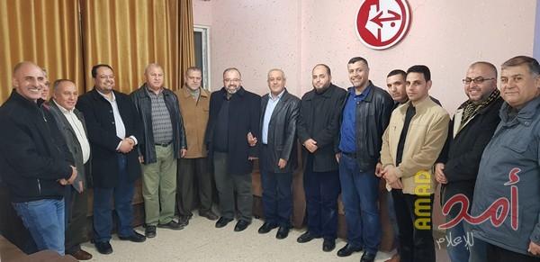 الجبهة الشعبية بغزة تستقبل وفداً من حركتي حماس والجهاد لتهنئتها بانطلاقتها الـ 51