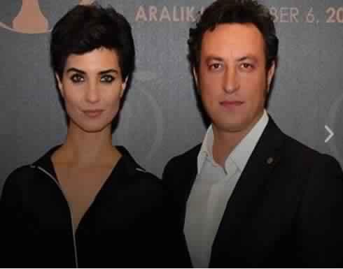 فيديو.. طليق "لميس" يقع في غرام شبيهتها