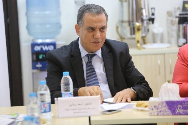 الجيش الاسرائيلي يعتدي على وكيل وزارة الصحة الفلسطينية