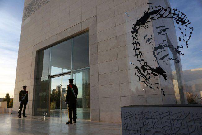 سفيرة فلسطين تنفي ما نشرته مجلة إيطالية وسيتم ملاحقتها قانونياً لنشرها "مذكرات" للرئيس أبو عمار