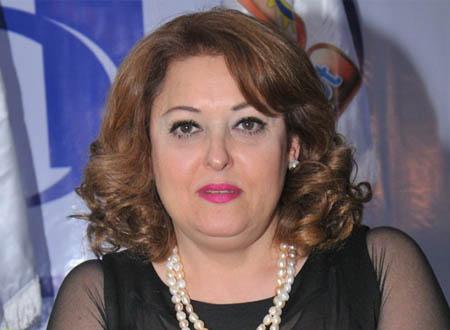 الفنانة المصرية نهال عنبر تقاضي خطيبها السابق