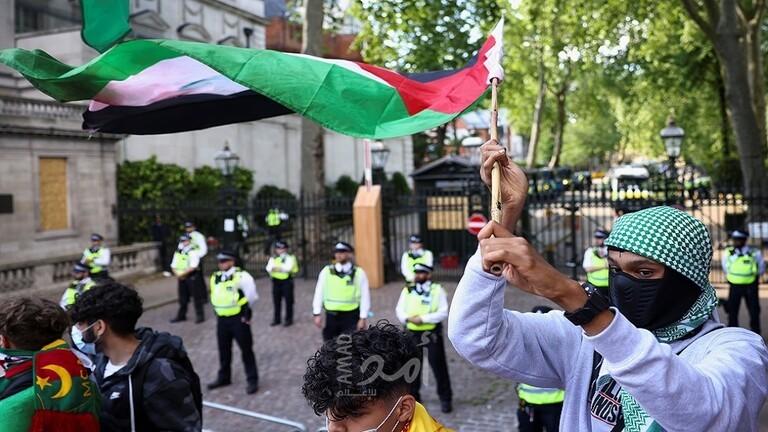 لندن.. الآلاف يتظاهرون ضد بيع السلاح لإسرائيل: الحرية لفلسطين