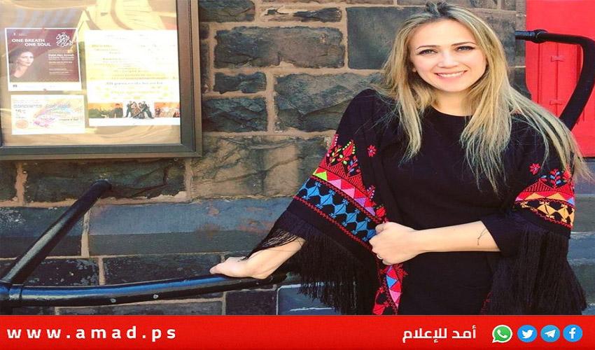 الفنانة دلال أبو آمنة: أنا الان حرة كما كنت وسأبقى أكثر شموخا