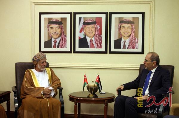 وزير الشؤون الخارجية العماني بن علوي يطلع نظيره الأردني على تفاصيل زيارة نتنياهو إلى مسقط