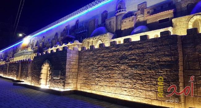 صور.. "درة التاج المضيئة" أضخم جدارية للقدس بغزة