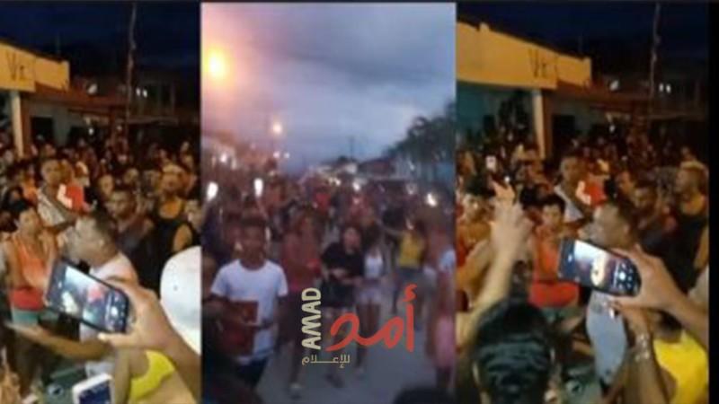 احتجاجات واسعة وانقطاع خدمة الإنترنت في كوبا .. فيديو