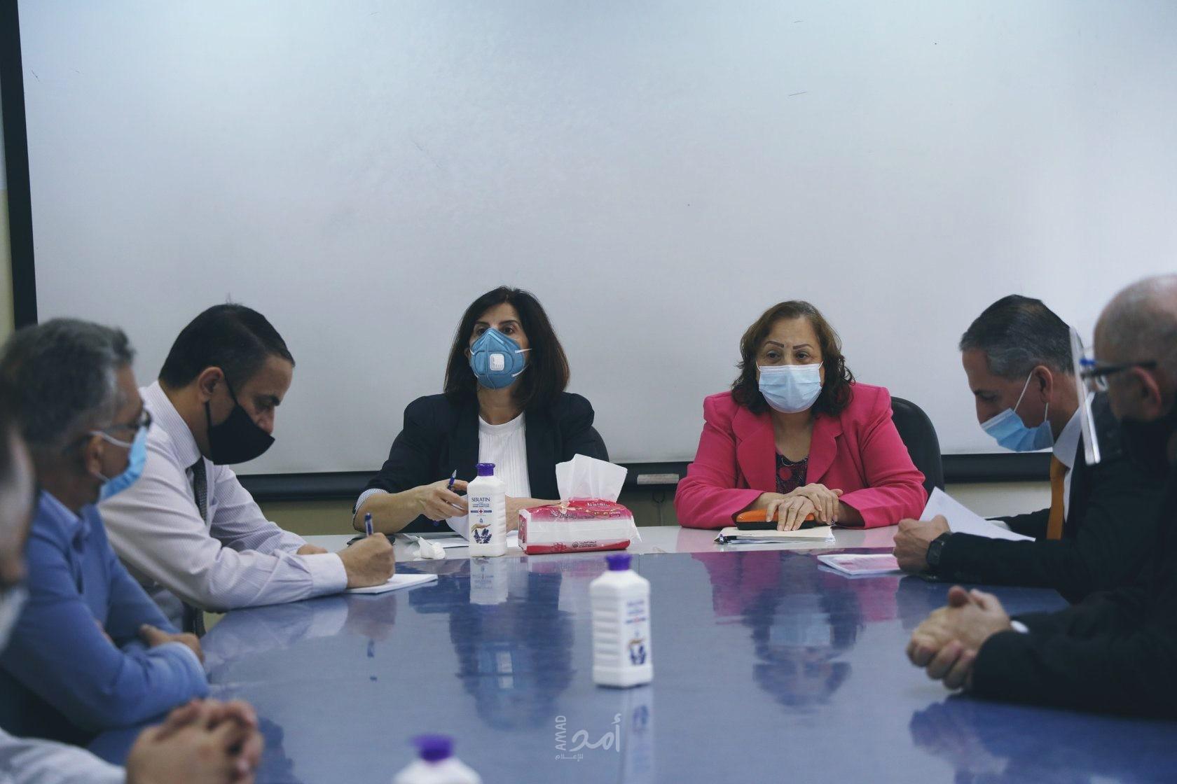 نابلس: وزيرة الصحة تبحث تشغيل مستشفى الهلال الأحمر كمركز لعلاج مصابي "كورونا"