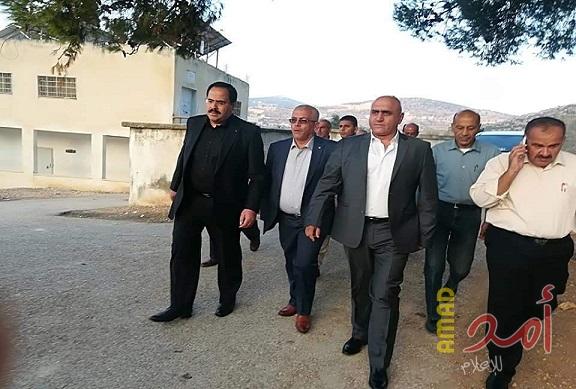 بالصور .. وزير التربية ومحافظ نابلس والأهالي يكسرون قرار الاحتلال إغلاق مدرسة الساوية