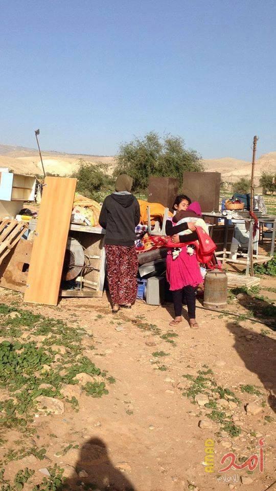 جيش الاحتلال يهدم غرفة سكنية جنوب الخليل