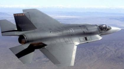 سلاح الجو الأمريكي يسلم الحو الإسرائيلي ثماني طائرات مقاتلة قديمة من طراز (F-15-D)