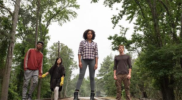 بالفيديو.. الإعلان الرسمي لفيلم "The Darkest Minds"