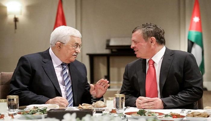 العاهل الأردني لـــ" عباس": نقف بكل طاقاتنا وإمكاناتنا إلى جانب الأشقاء الفلسطينيين