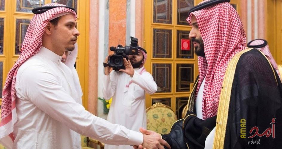بالصور.. العاهل السعودي وولي عهده يعزيان نجل الصحفي جمال خاشقجي