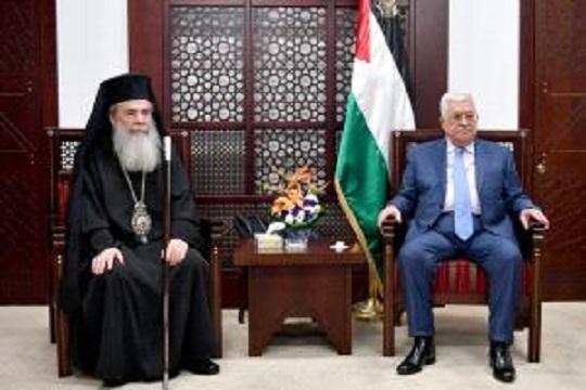 استقبل رؤساء الكنائس المسيحية..عباس: الشعب الفلسطيني موحد للحفاظ على القدس