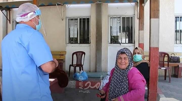 غزة: سيدات مصابات بكورونا في ساحة قسم الطوارئ بالأوروبي .. والمستشفى توضح - فيديو