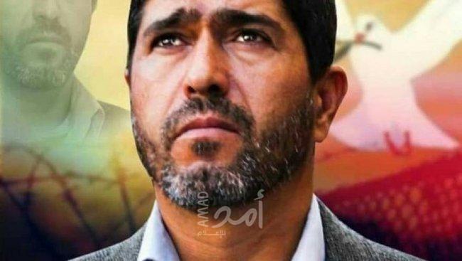 شقيق الأسير عز الدين لـ "أمد":  الاضراب جاء دفاعاً عن مئات الأسرى الإداريين في سجون الاحتلال