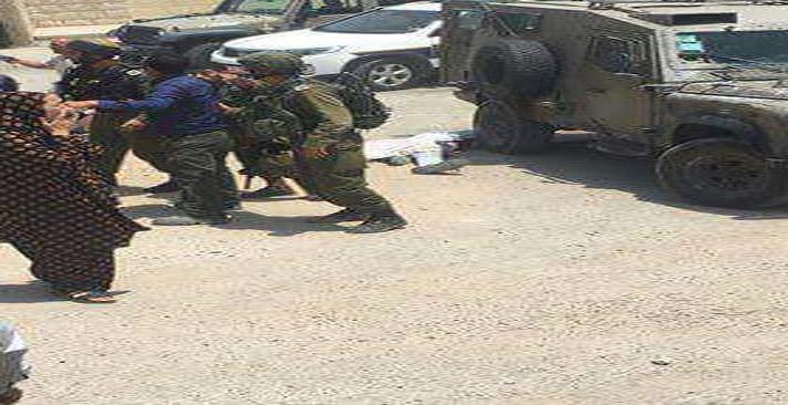 بالفيديو  والصور: استشهاد شاب فلسطيني برصاص الاحتلال بزعم عملية طعن قرب بلدة تقوع ببيت لحم