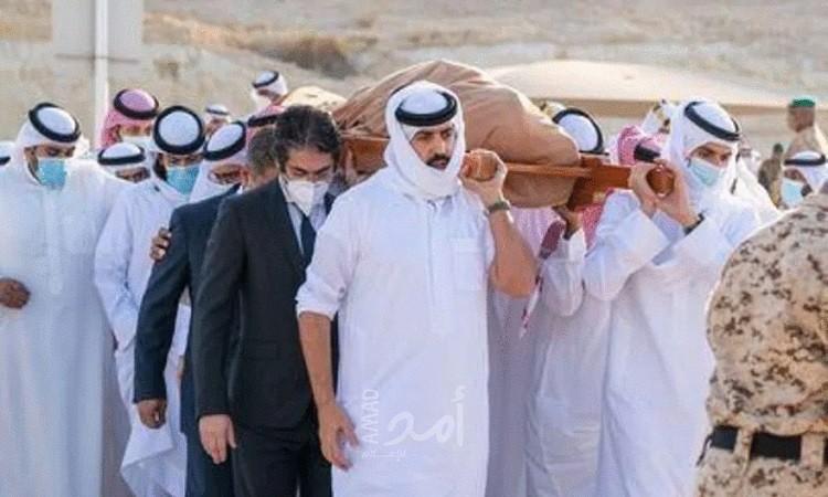 البحرين تودع أكثر رئيس وزراء بقاء في السلطة في العالم
