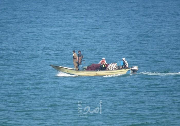 بحرية حماس تسمح لصيادي غزة بالعودة لمزاولة الصيد