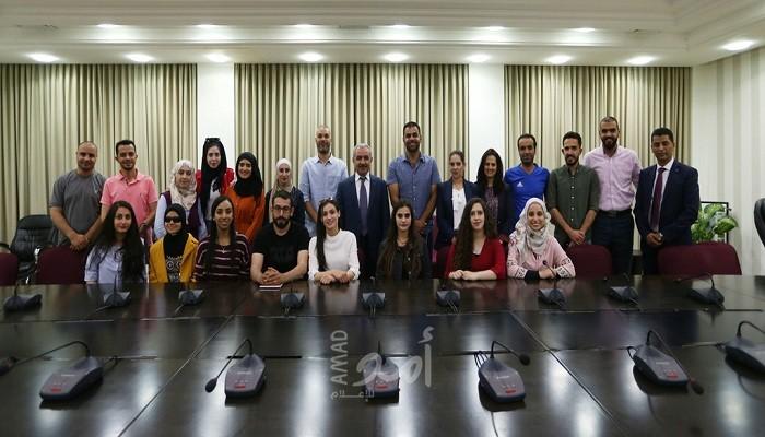أشتية يؤكد أهمية إحياء ثقافة العمل التطوعي