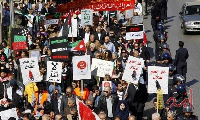 أردنيون يطالبون بإسقاط اتفاقية الغاز مع إسرائيل