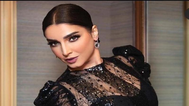 روجينا تكشف سر غيابها عن جمهورها