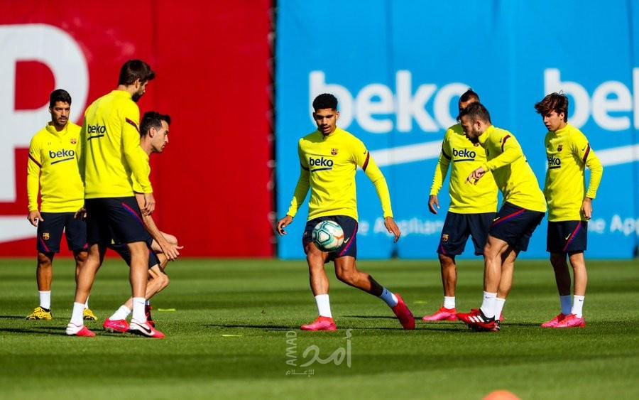 برشلونة يعود للتدريبات الجماعية من جديد