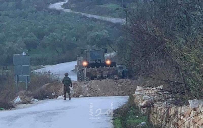 نابلس: جيش الاحتلال يطلق قنابل الغاز خلال مواجهات اندلعت في "برقة"- فيديو