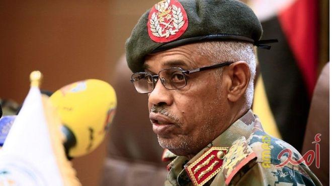 الفريق أول عبد الفتاح البرهان يؤدي القسم رئيساً للمجلس العسكري الانتقالي السوداني