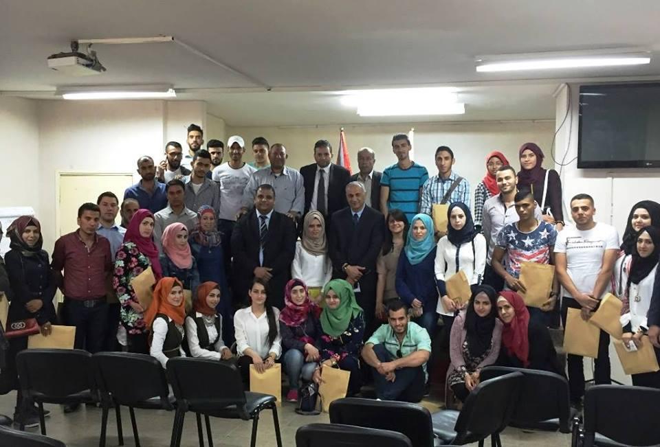 الإتحاد العام للمعلمين وجامعة القدس المفتوحة ينظمان ورشة عمل