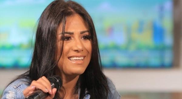 مصرع الفنانة المصرية "غنوة" شقيقة أنغام فى حادث سير