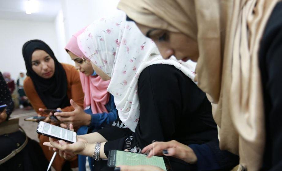 مركز الإعلام المجتمعي ينفذ سلسة ورش عمل حول محو الأمية الرقمية