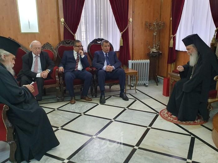 البطريرك ثيوفيلوس الثالث يستقبل اللجنة الرئاسية لشؤون الكنائس